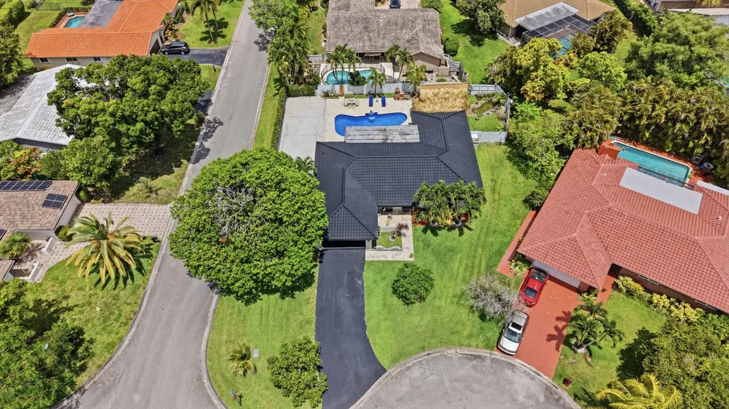 1929 NW 90th Lane Coral Springs FL 33071