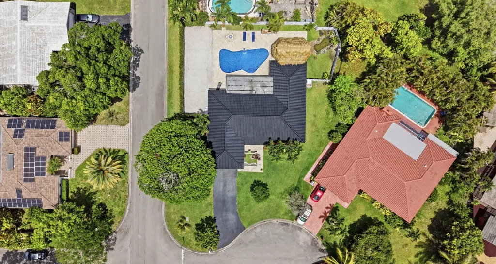 1929 NW 90th Lane Coral Springs FL 33071