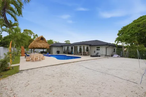 1929 NW 90th Lane Coral Springs FL 33071