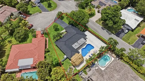 1929 NW 90th Lane Coral Springs FL 33071