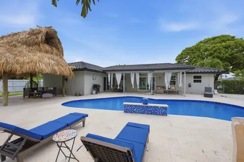 1929 NW 90th Lane Coral Springs FL 33071