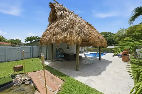 1929 NW 90th Lane Coral Springs FL 33071