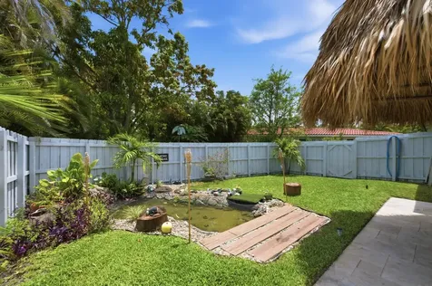 1929 NW 90th Lane Coral Springs FL 33071