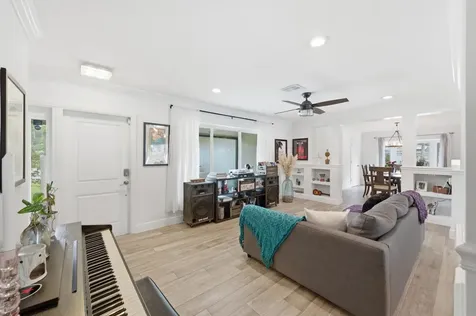 1929 NW 90th Lane Coral Springs FL 33071