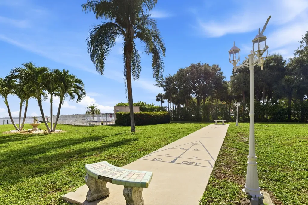 311 E Ocean Avenue Lantana FL 33462