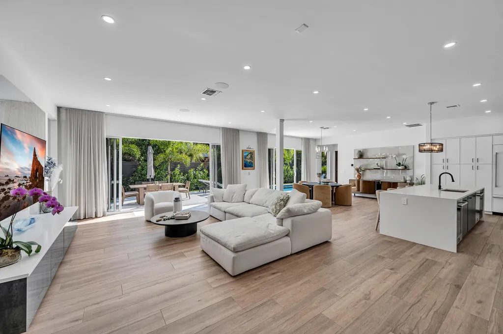 618 NE 15th Avenue Fort Lauderdale FL 33304
