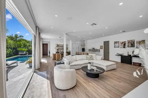 618 NE 15th Avenue Fort Lauderdale FL 33304
