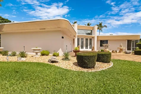 6201 Royal Poinciana Lane Tamarac FL 33319