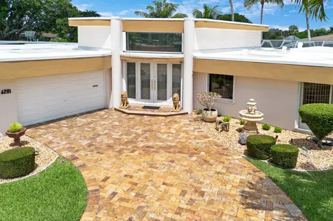6201 Royal Poinciana Lane Tamarac FL 33319