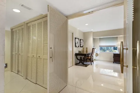6201 Royal Poinciana Lane Tamarac FL 33319