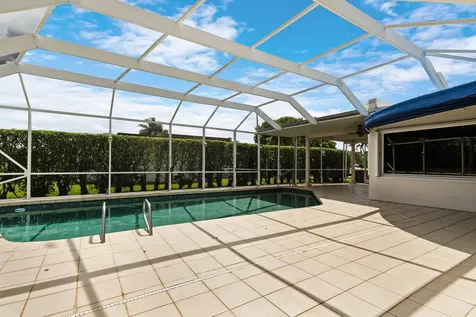 6201 Royal Poinciana Lane Tamarac FL 33319