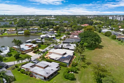 6201 Royal Poinciana Lane Tamarac FL 33319