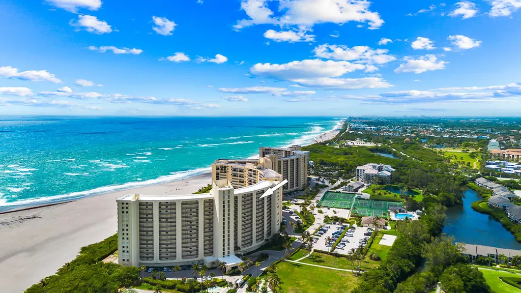 400 Ocean Trail Way Jupiter FL 33477