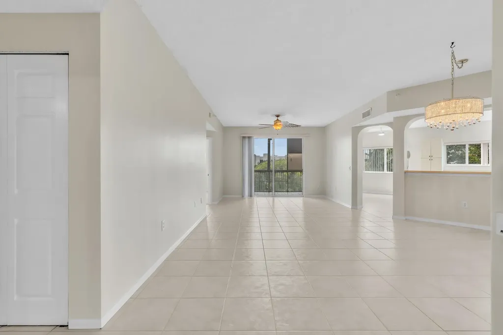 7775 Southampton Terrace Tamarac FL 33321