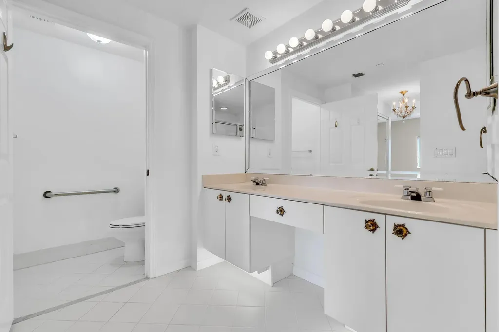 7775 Southampton Terrace Tamarac FL 33321