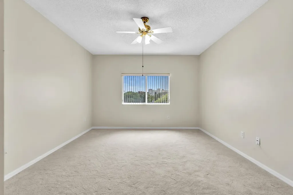 7775 Southampton Terrace Tamarac FL 33321