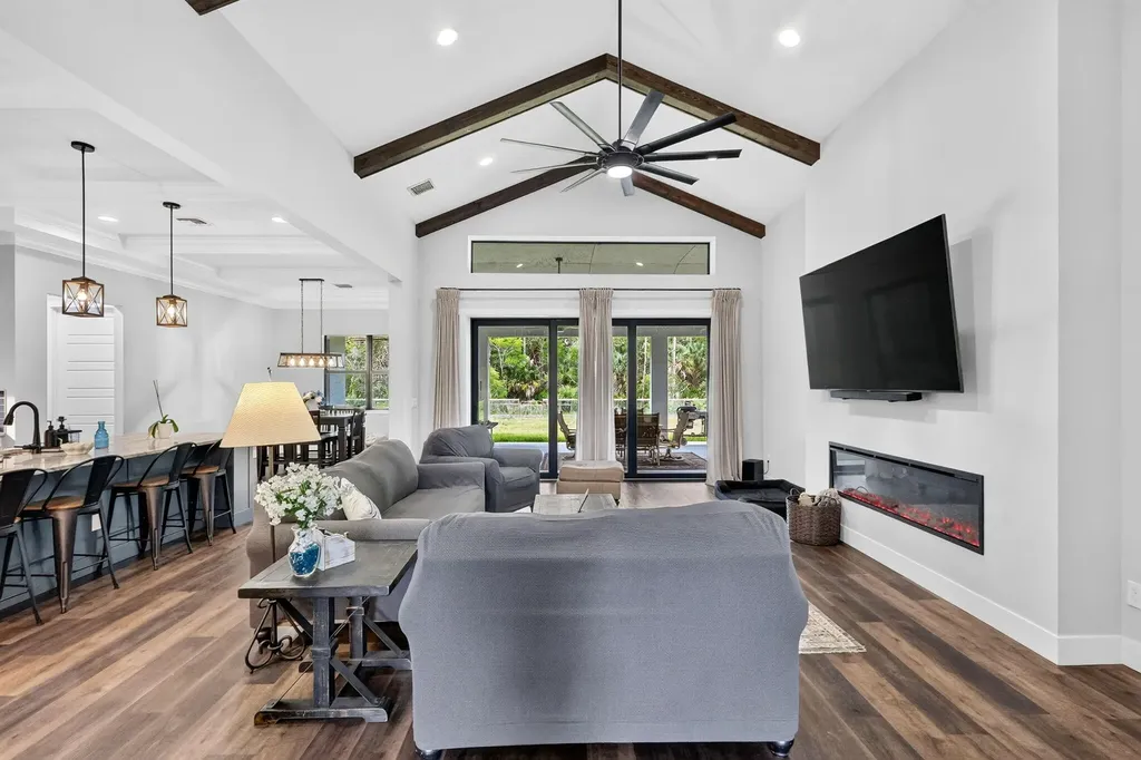 2643 Dyer Road Fort Pierce FL 34952