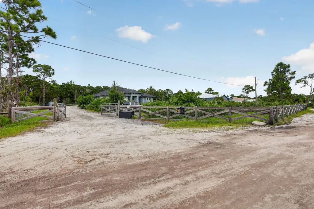 2643 Dyer Road Fort Pierce FL 34952