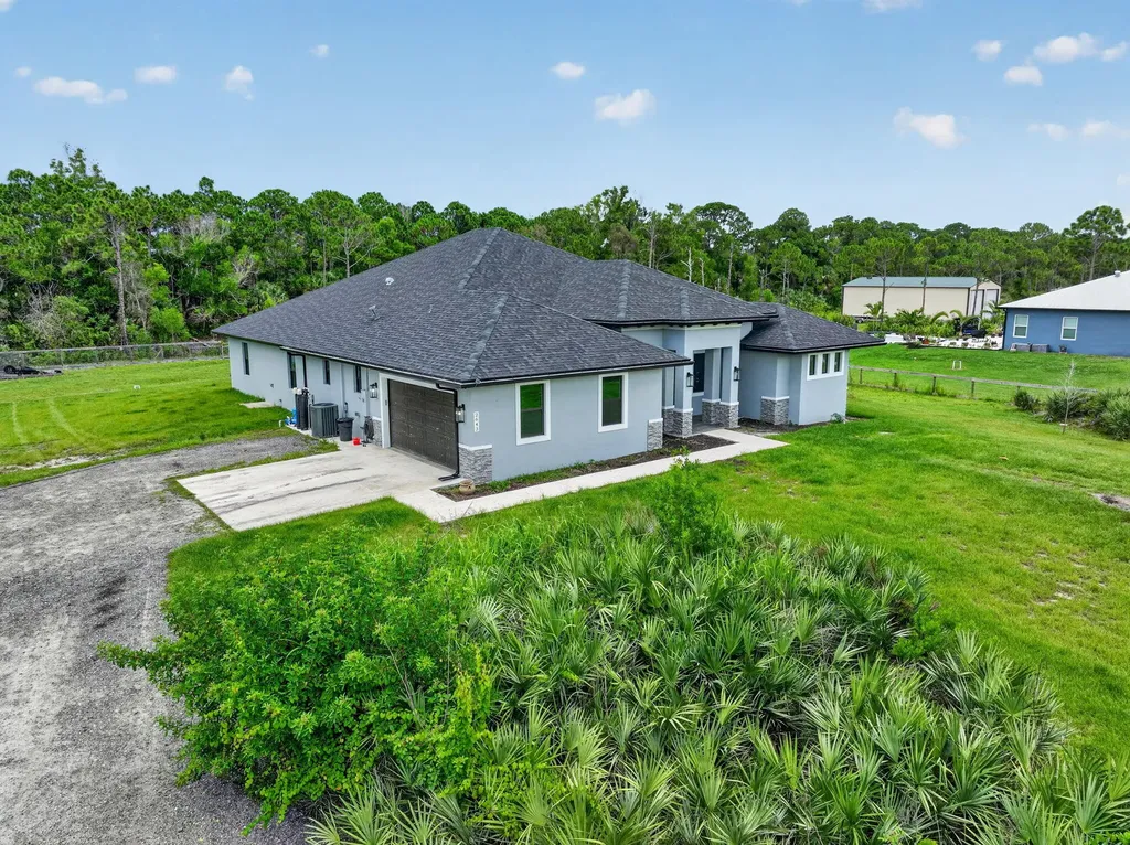 2643 Dyer Road Fort Pierce FL 34952