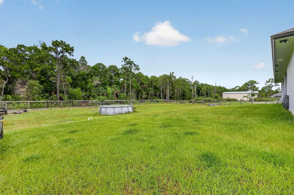 2643 Dyer Road Fort Pierce FL 34952