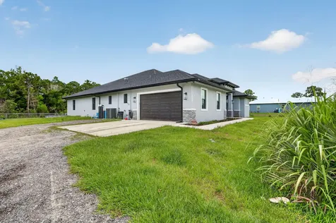 2643 Dyer Road Fort Pierce FL 34952