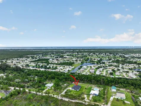 2643 Dyer Road Fort Pierce FL 34952