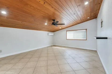 6660 W 13th Avenue Hialeah FL 33012