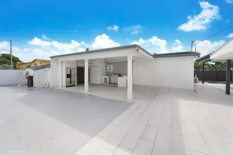 6660 W 13th Avenue Hialeah FL 33012