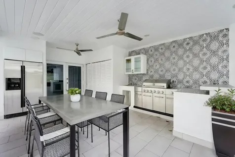 6660 W 13th Avenue Hialeah FL 33012