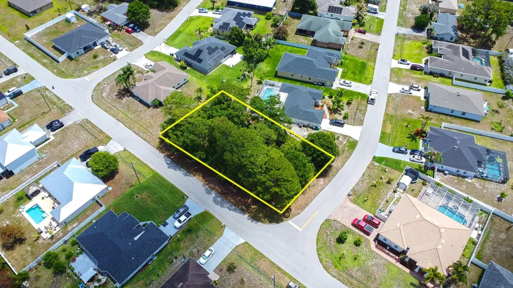 1399 SW Halford Avenue Port St Lucie FL 34953