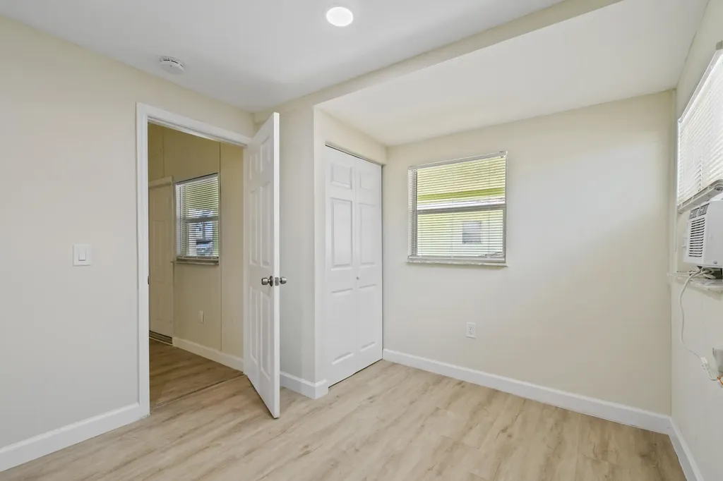 627 Bunker Road West Palm Beach FL 33405