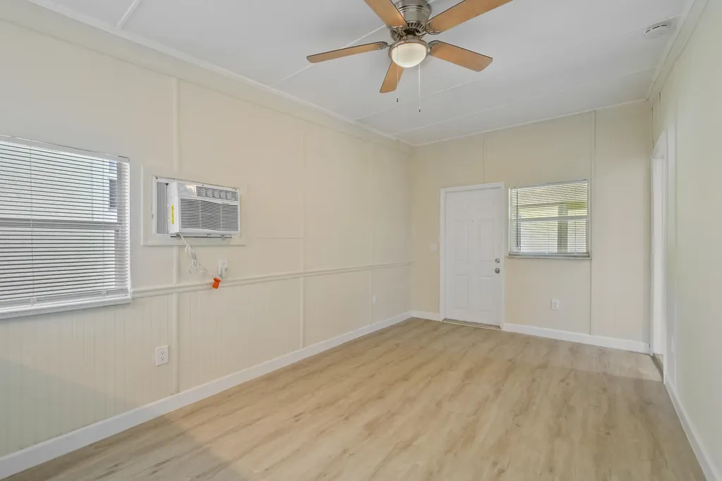 627 Bunker Road West Palm Beach FL 33405