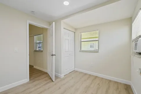 627 Bunker Road West Palm Beach FL 33405
