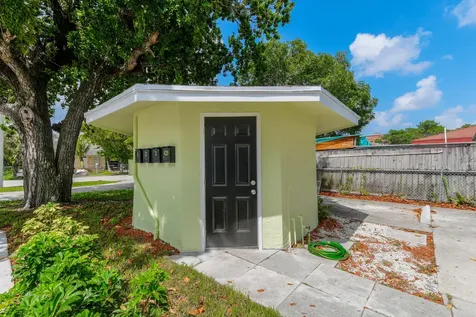 627 Bunker Road West Palm Beach FL 33405