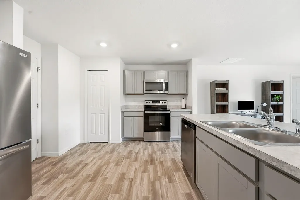 2126 SE North Blackwell Drive Port St Lucie FL 34952