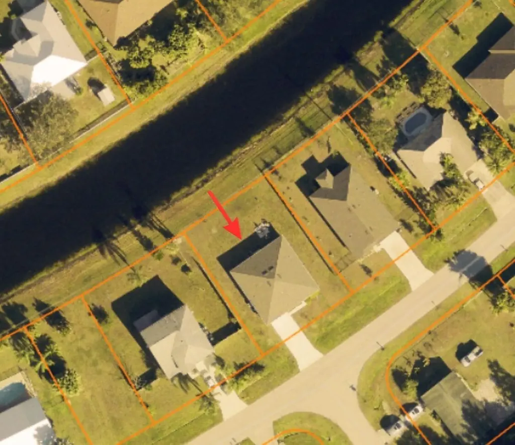 2126 SE North Blackwell Drive Port St Lucie FL 34952