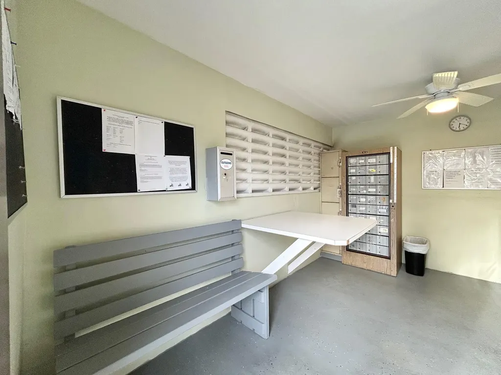 2805 Crosley Drive E West Palm Beach FL 33415