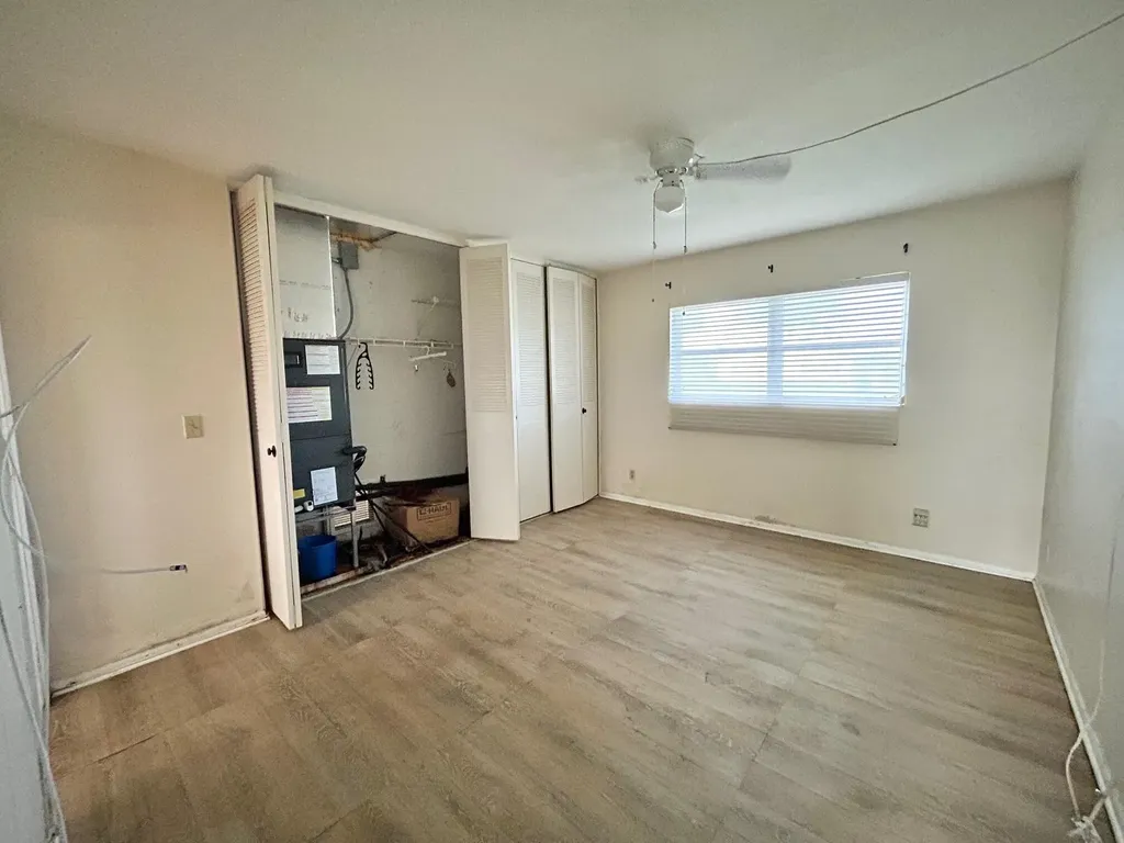 2805 Crosley Drive E West Palm Beach FL 33415