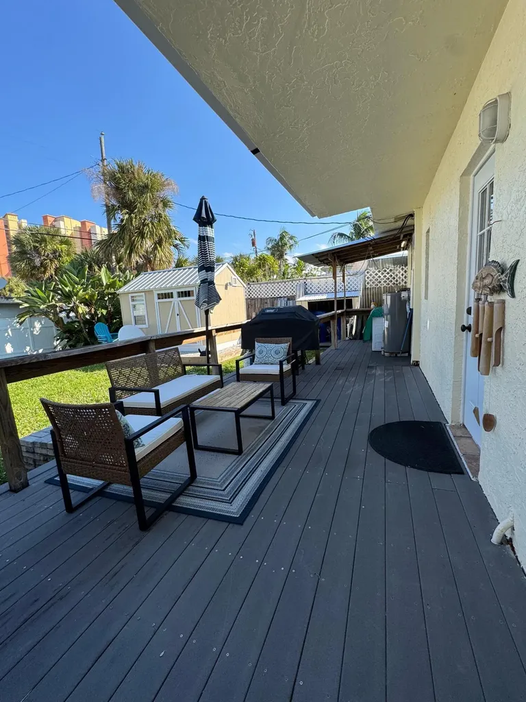 256 E 24th Street Riviera Beach FL 33404