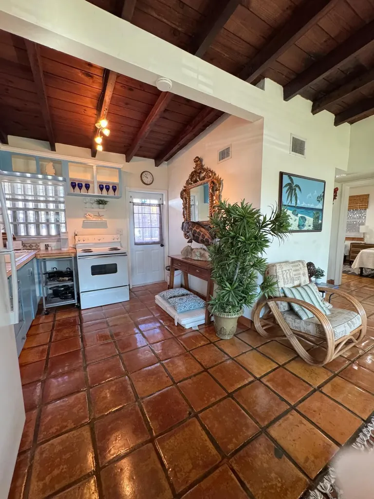 256 E 24th Street Riviera Beach FL 33404