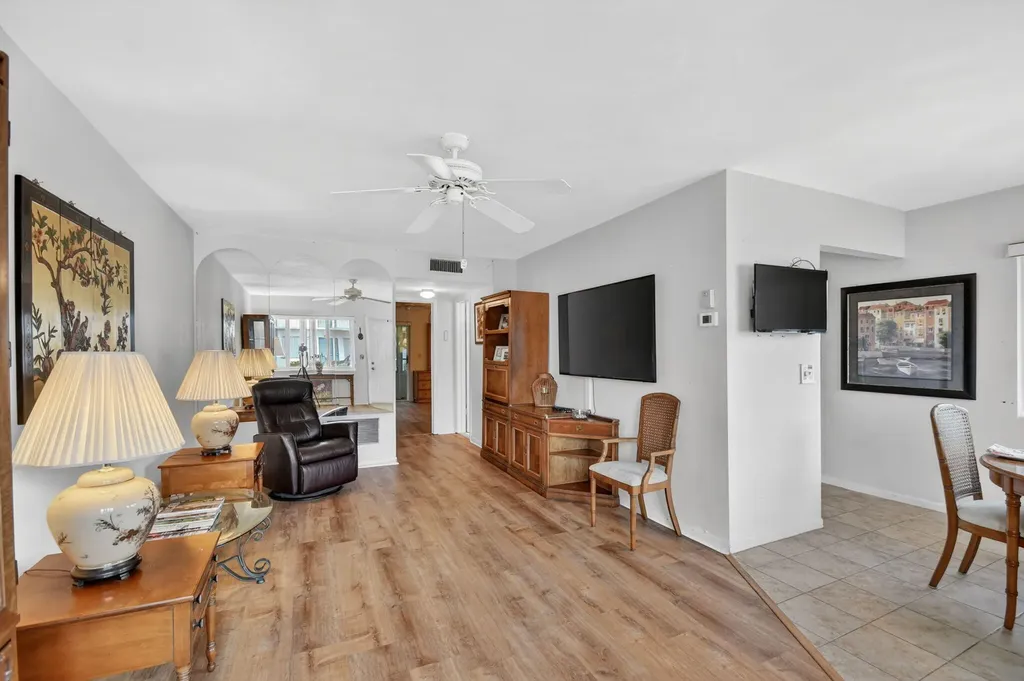 3240 Lake Osborne Drive Lake Worth Beach FL 33461