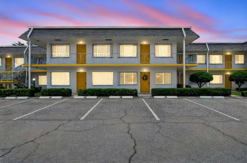 3240 Lake Osborne Drive Lake Worth Beach FL 33461