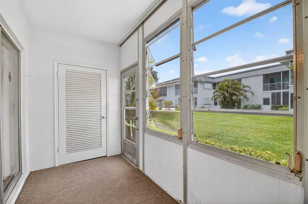 3240 Lake Osborne Drive Lake Worth Beach FL 33461