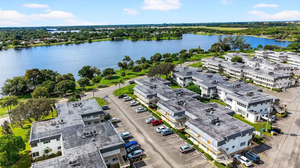 3240 Lake Osborne Drive Lake Worth Beach FL 33461