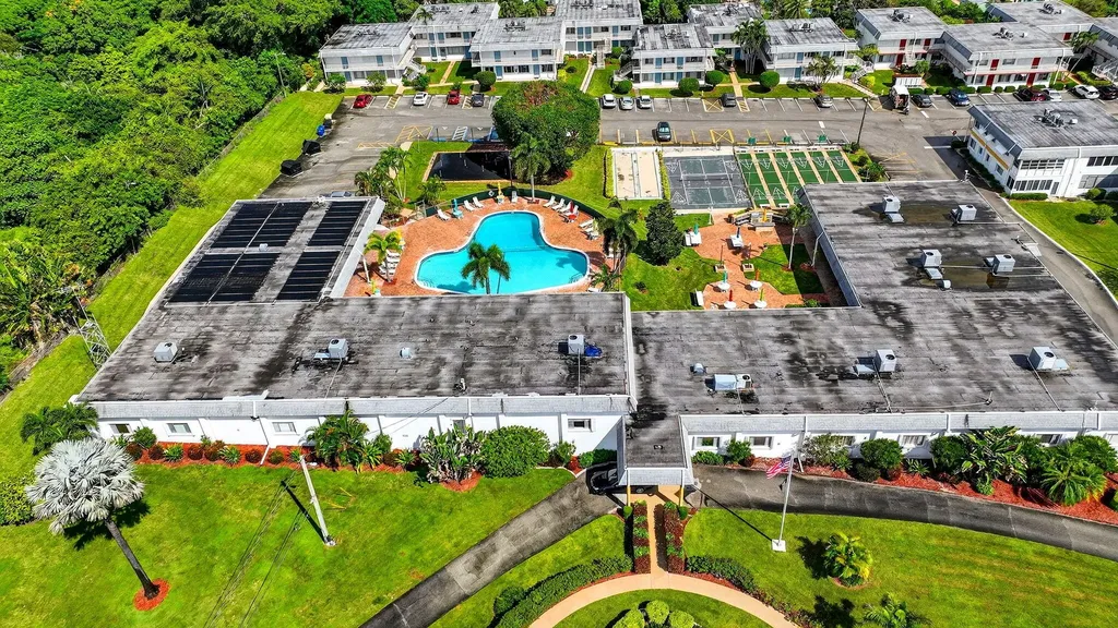 3240 Lake Osborne Drive Lake Worth Beach FL 33461