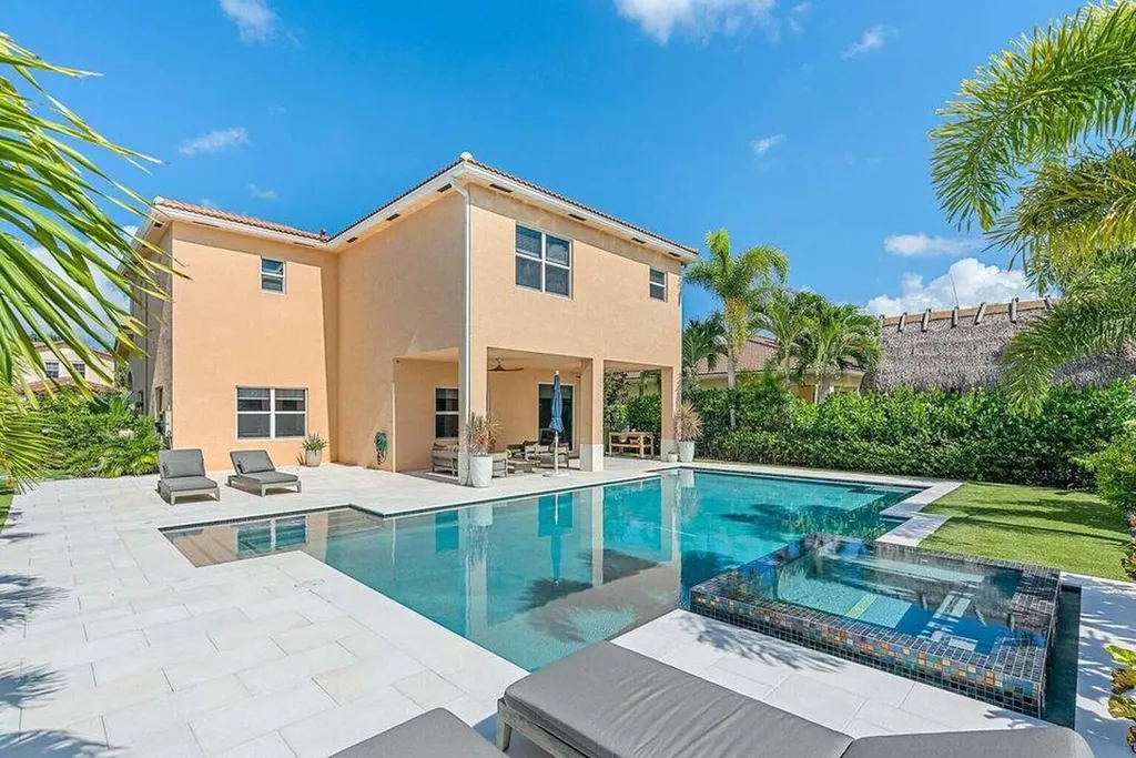160 Rudder Cay Way Jupiter FL 33458