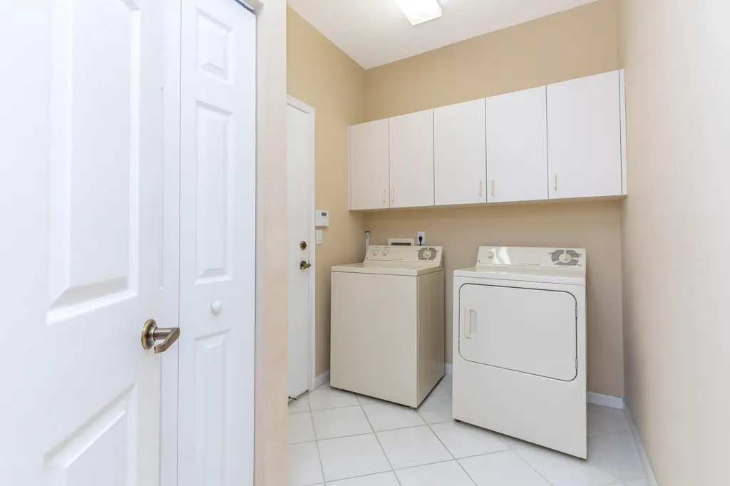 6657 Vía Roma Delray Beach FL 33446