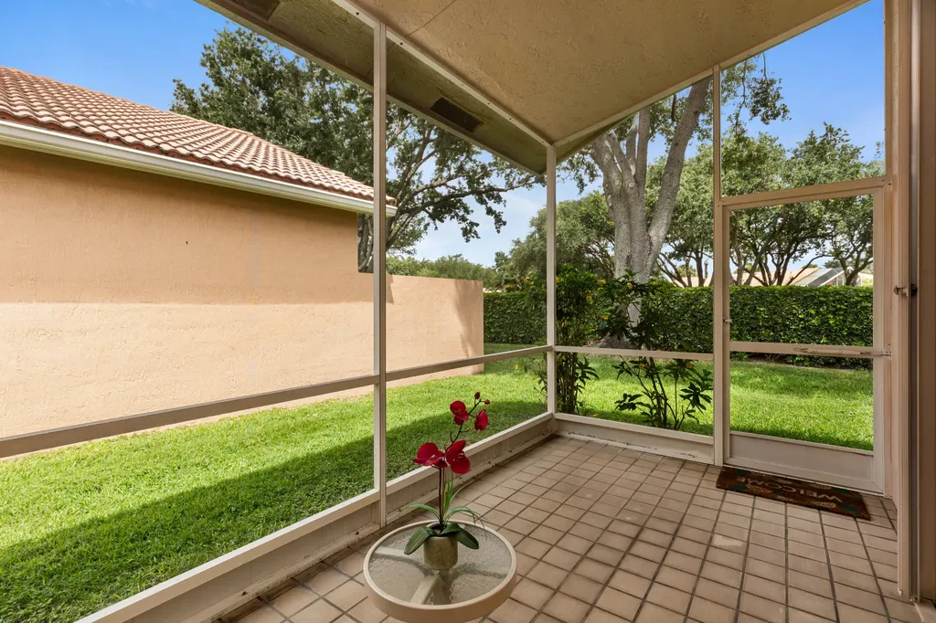 6657 Vía Roma Delray Beach FL 33446
