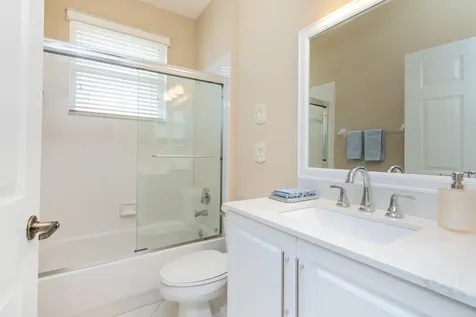 6657 Vía Roma Delray Beach FL 33446