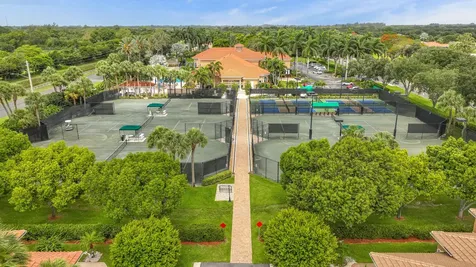 6657 Vía Roma Delray Beach FL 33446